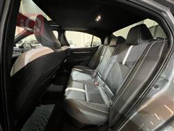 تۆیۆتا کامری